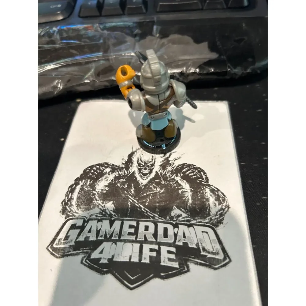 2021 Legends Of Akedo Aximus Classic Series 1 Ultimate Arcade Warriors